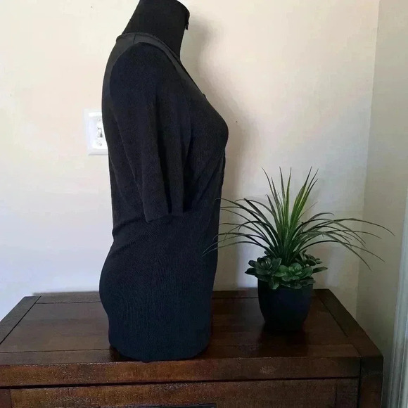 Mondetta Ribbed Short Sleeved Henley Small Scoop Neck Top Womens Black Tee - Picture 4 of 12